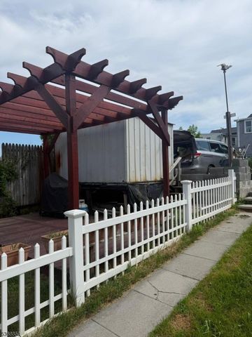 293 Lincoln St, Phillipsburg Town, NJ 08865