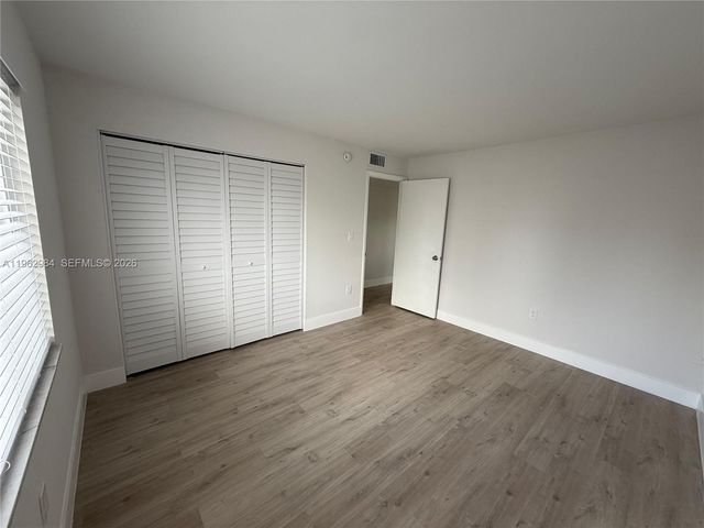 3626 NE 168th St 506, North Miami Beach, FL 33160