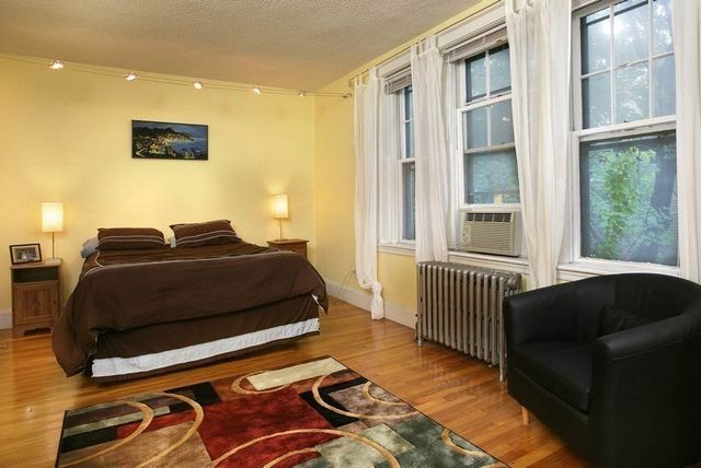 114 Strathmore Rd. 305, Boston, MA 02135