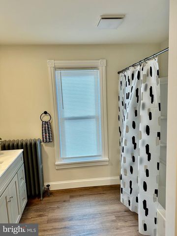 22-24 N LINCOLN ST, Palmyra, PA 17078