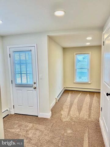 22-24 N LINCOLN ST, Palmyra, PA 17078