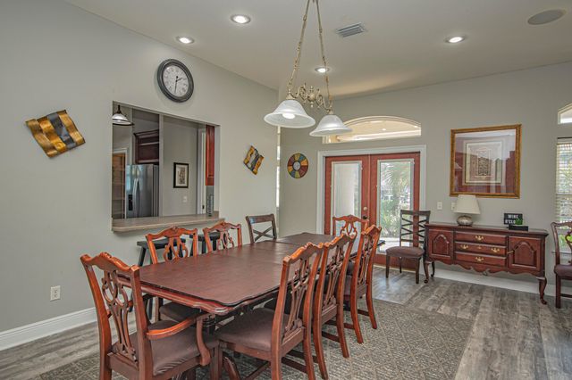 411 La Valencia Circle, Panama City Beach, FL 32413