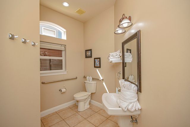 411 La Valencia Circle, Panama City Beach, FL 32413