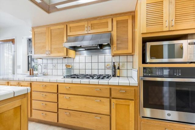 882 Maranta Avenue, Sunnyvale, CA 94087