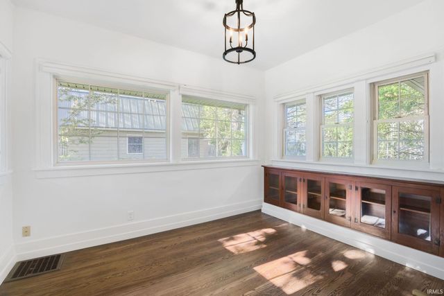 318 E Pokagon Street, South Bend, IN 46617