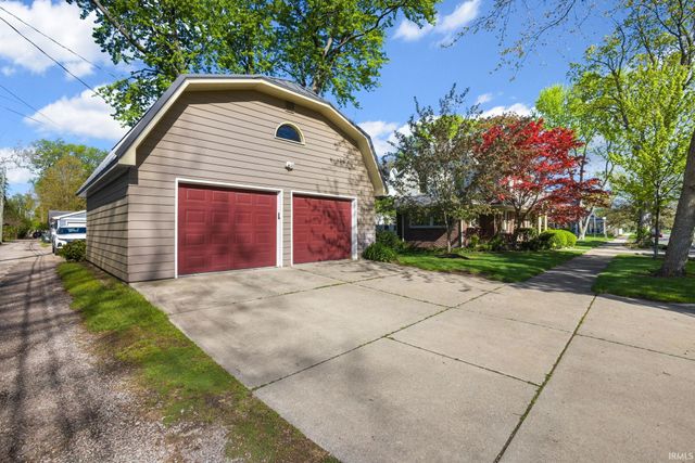 318 E Pokagon Street, South Bend, IN 46617
