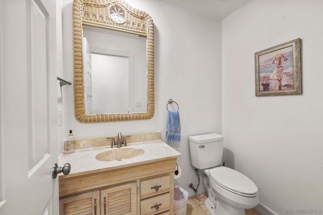 2656 Secret Lake Ln, Fallbrook, CA 92028