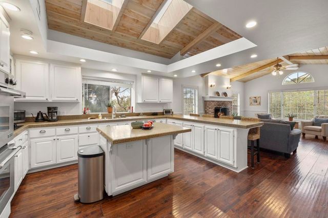 2656 Secret Lake Ln, Fallbrook, CA 92028