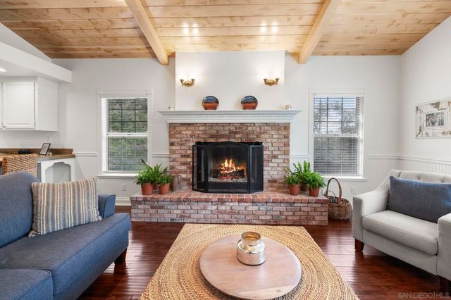 2656 Secret Lake Ln, Fallbrook, CA 92028