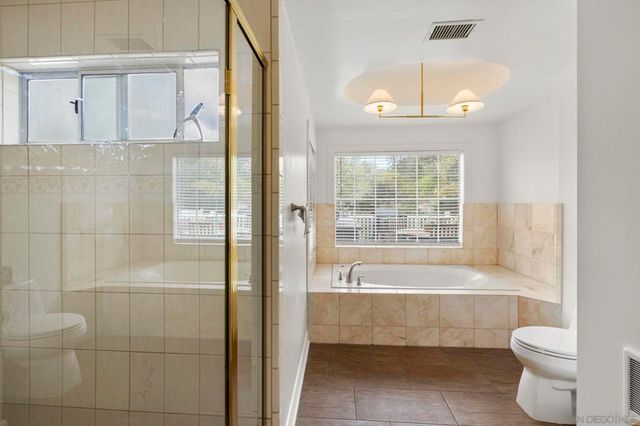 2656 Secret Lake Ln, Fallbrook, CA 92028