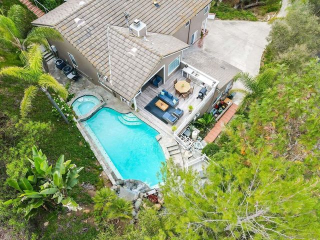 2656 Secret Lake Ln, Fallbrook, CA 92028