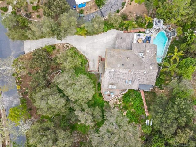 2656 Secret Lake Ln, Fallbrook, CA 92028