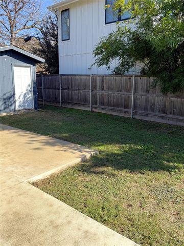 1804 Garden ST B, Austin, TX 78702