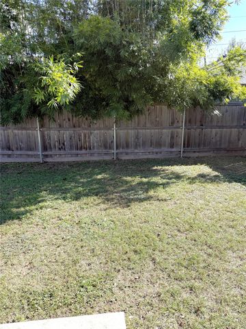 1804 Garden ST B, Austin, TX 78702
