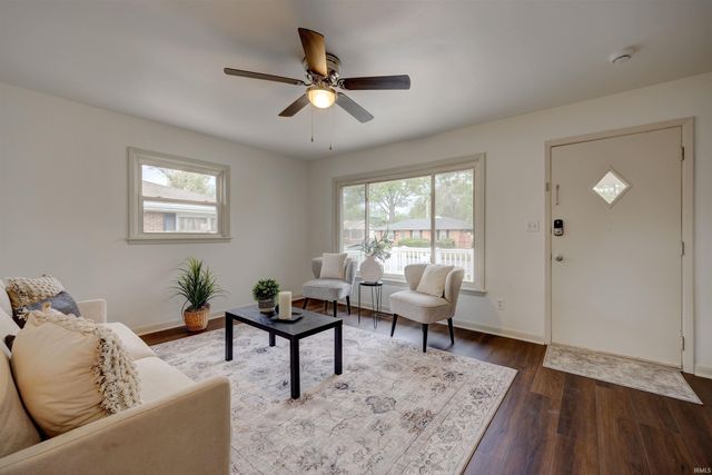 1864 Hawthorne Avenue, Evansville, IN 47714