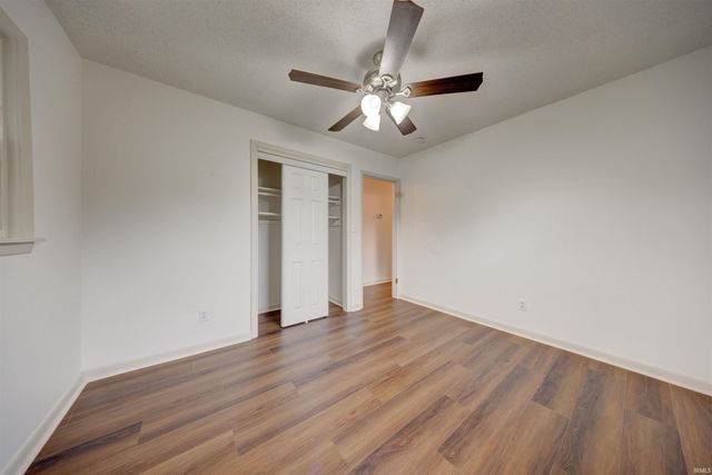 1864 Hawthorne Avenue, Evansville, IN 47714