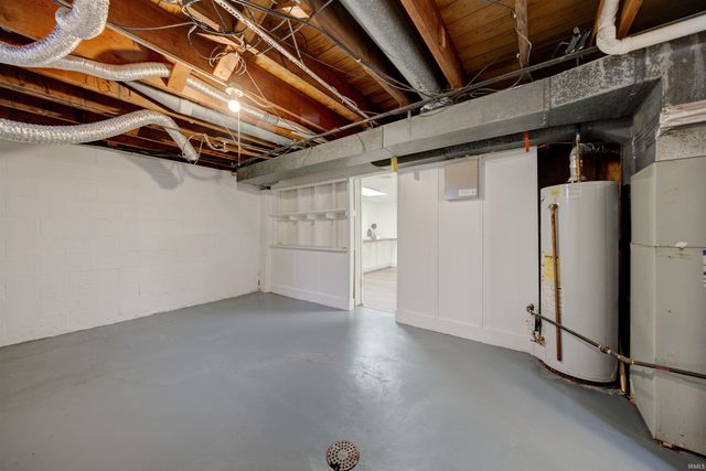 1864 Hawthorne Avenue, Evansville, IN 47714