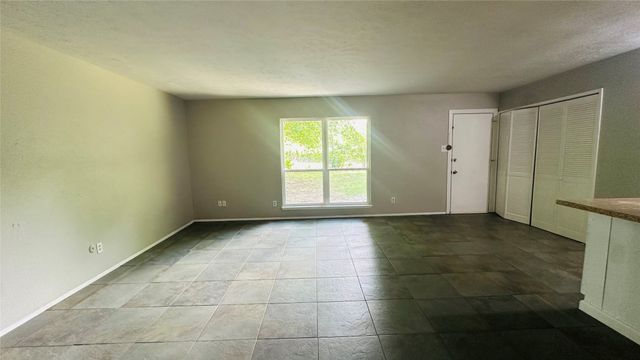 914 Clark Trail, Grand Prairie, TX 75052