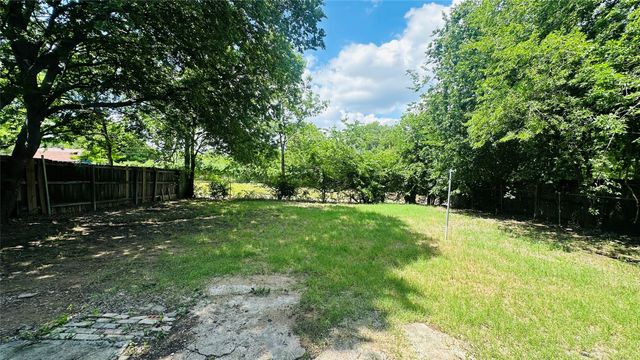914 Clark Trail, Grand Prairie, TX 75052