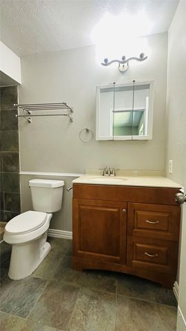 914 Clark Trail, Grand Prairie, TX 75052
