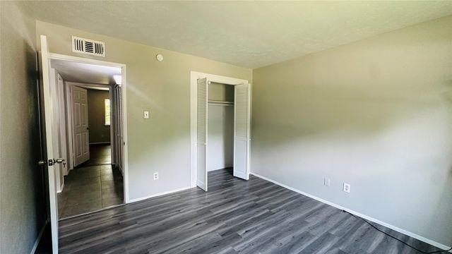 914 Clark Trail, Grand Prairie, TX 75052