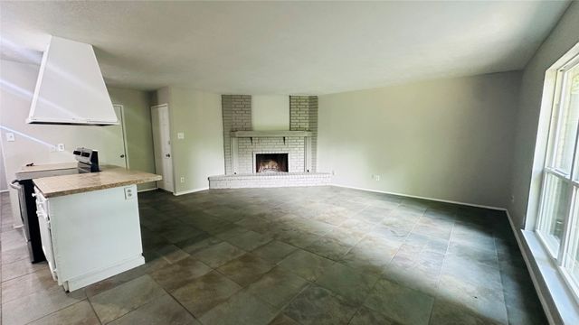 914 Clark Trail, Grand Prairie, TX 75052