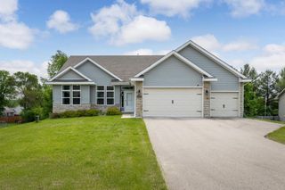 834 E Mason Drive, Edgerton, WI 53534