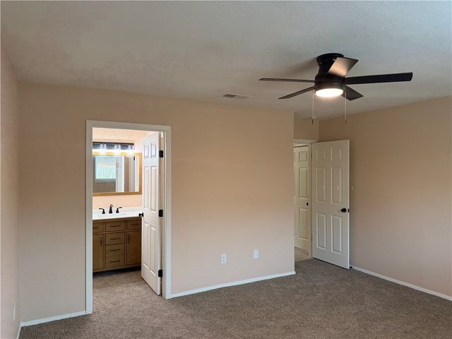 222 Perthshire Dr, Corpus Christi, TX 78418