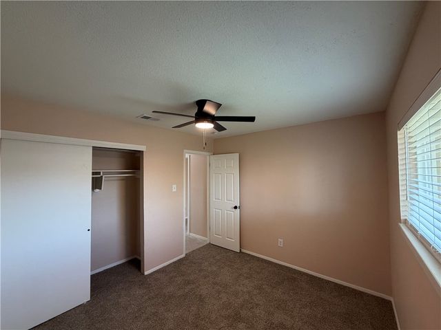 222 Perthshire Dr, Corpus Christi, TX 78418