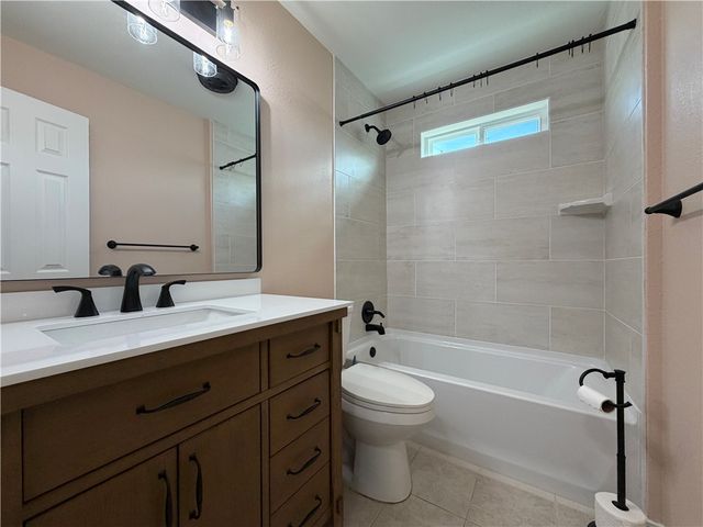 222 Perthshire Dr, Corpus Christi, TX 78418