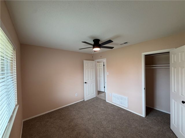222 Perthshire Dr, Corpus Christi, TX 78418