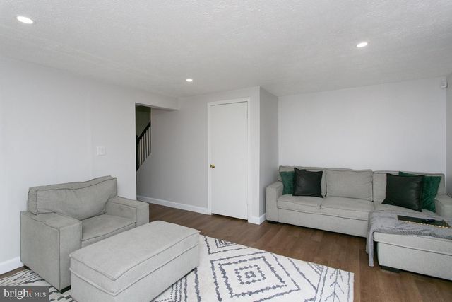 905 PLEASANT HILL LN, Bowie, MD 20716