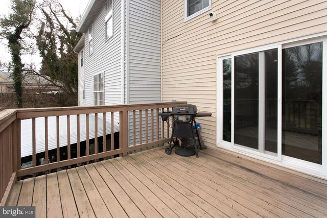 905 PLEASANT HILL LN, Bowie, MD 20716