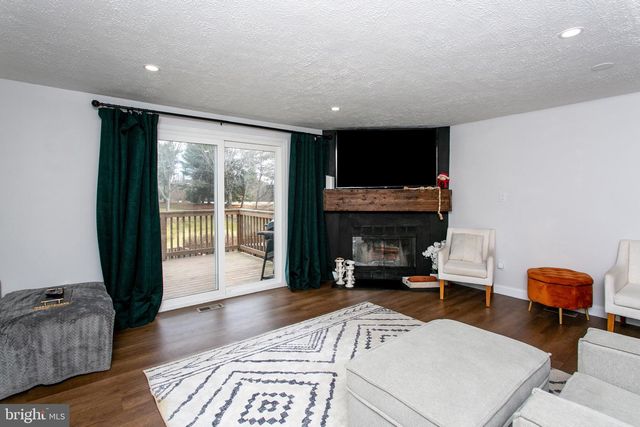 905 PLEASANT HILL LN, Bowie, MD 20716