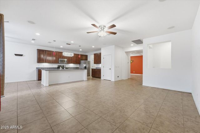 1520 E KINGBIRD Drive, Gilbert, AZ 85297