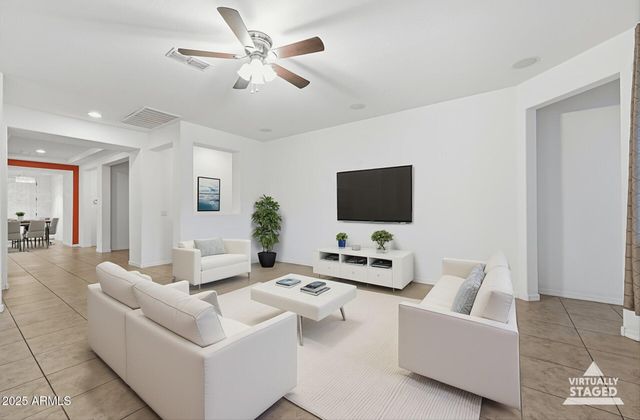 1520 E KINGBIRD Drive, Gilbert, AZ 85297