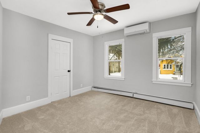 2518 Thomas Avenue N, Minneapolis, MN 55411