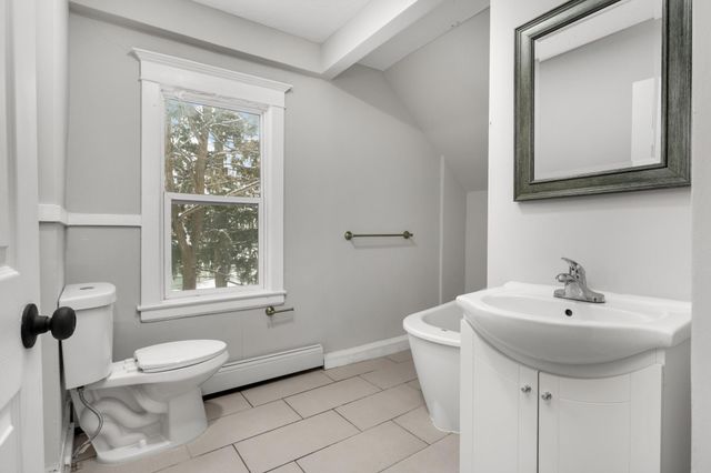 2518 Thomas Avenue N, Minneapolis, MN 55411