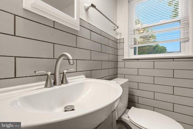 23 MIDDLETON DR, Trenton, NJ 08620