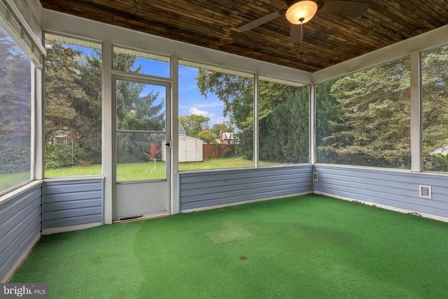 23 MIDDLETON DR, Trenton, NJ 08620