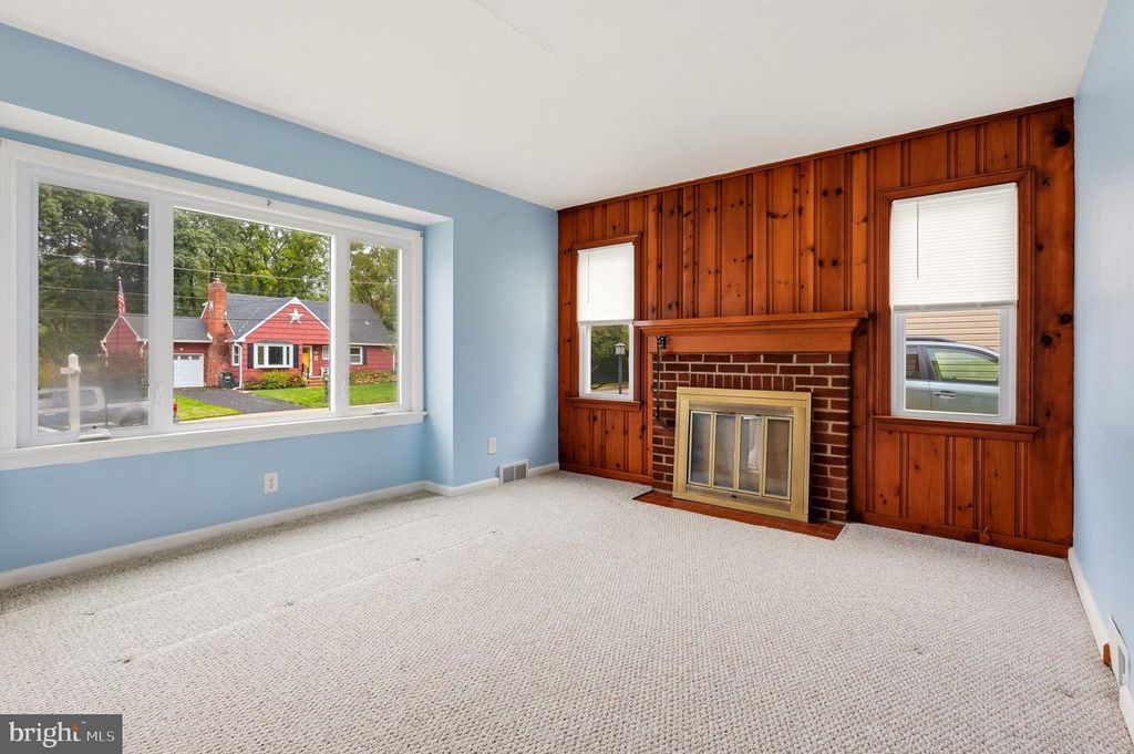23 MIDDLETON DR, Trenton, NJ 08620 — photo 5