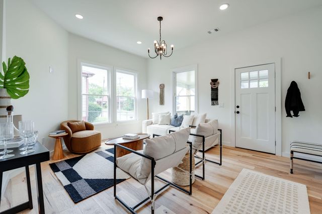 2004 Ivy Street, Chattanooga, TN 37404