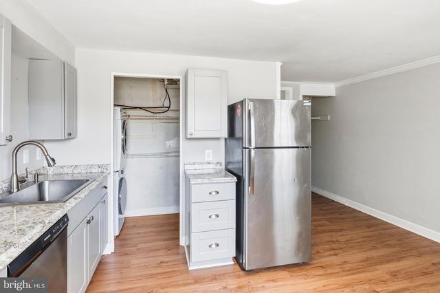 3004 ELIZABETH AVE, Baltimore, MD 21230