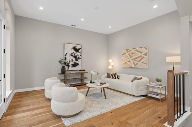1175 W 19th Street, Houston, TX 77008