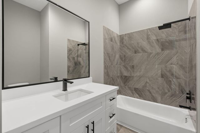 1175 W 19th Street, Houston, TX 77008