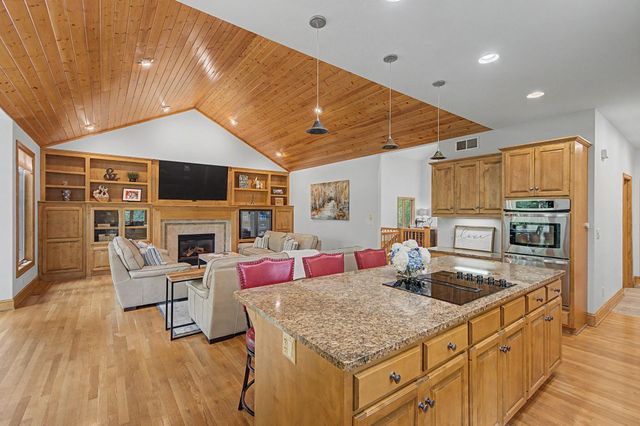 11445 Landing Road, Eden Prairie, MN 55347