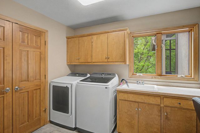 11445 Landing Road, Eden Prairie, MN 55347