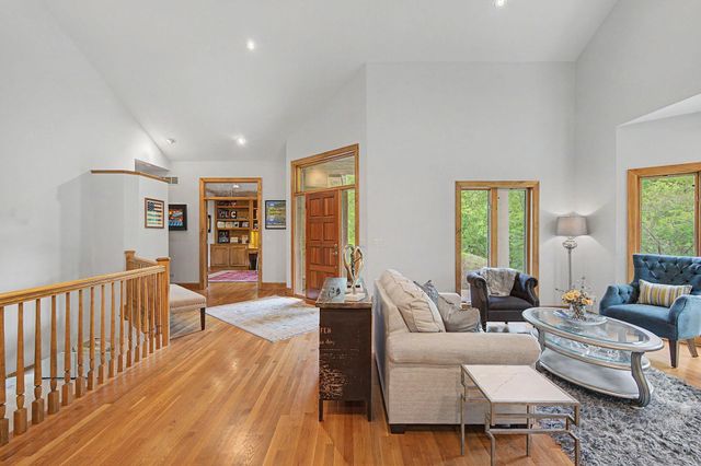 11445 Landing Road, Eden Prairie, MN 55347