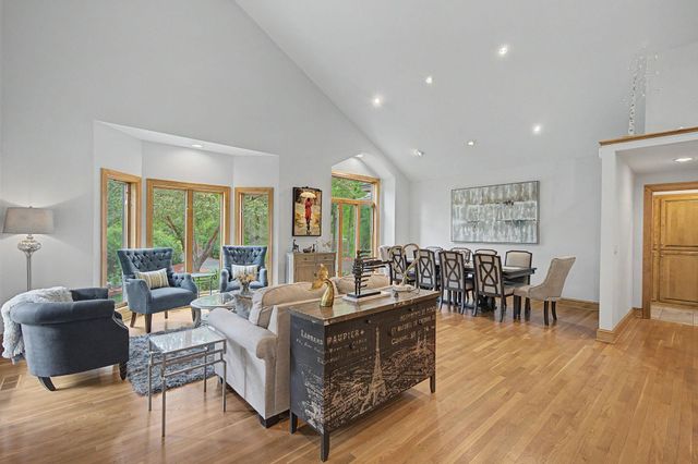 11445 Landing Road, Eden Prairie, MN 55347