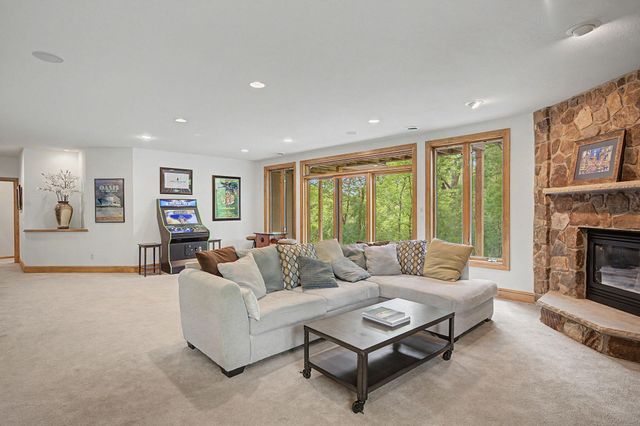 11445 Landing Road, Eden Prairie, MN 55347